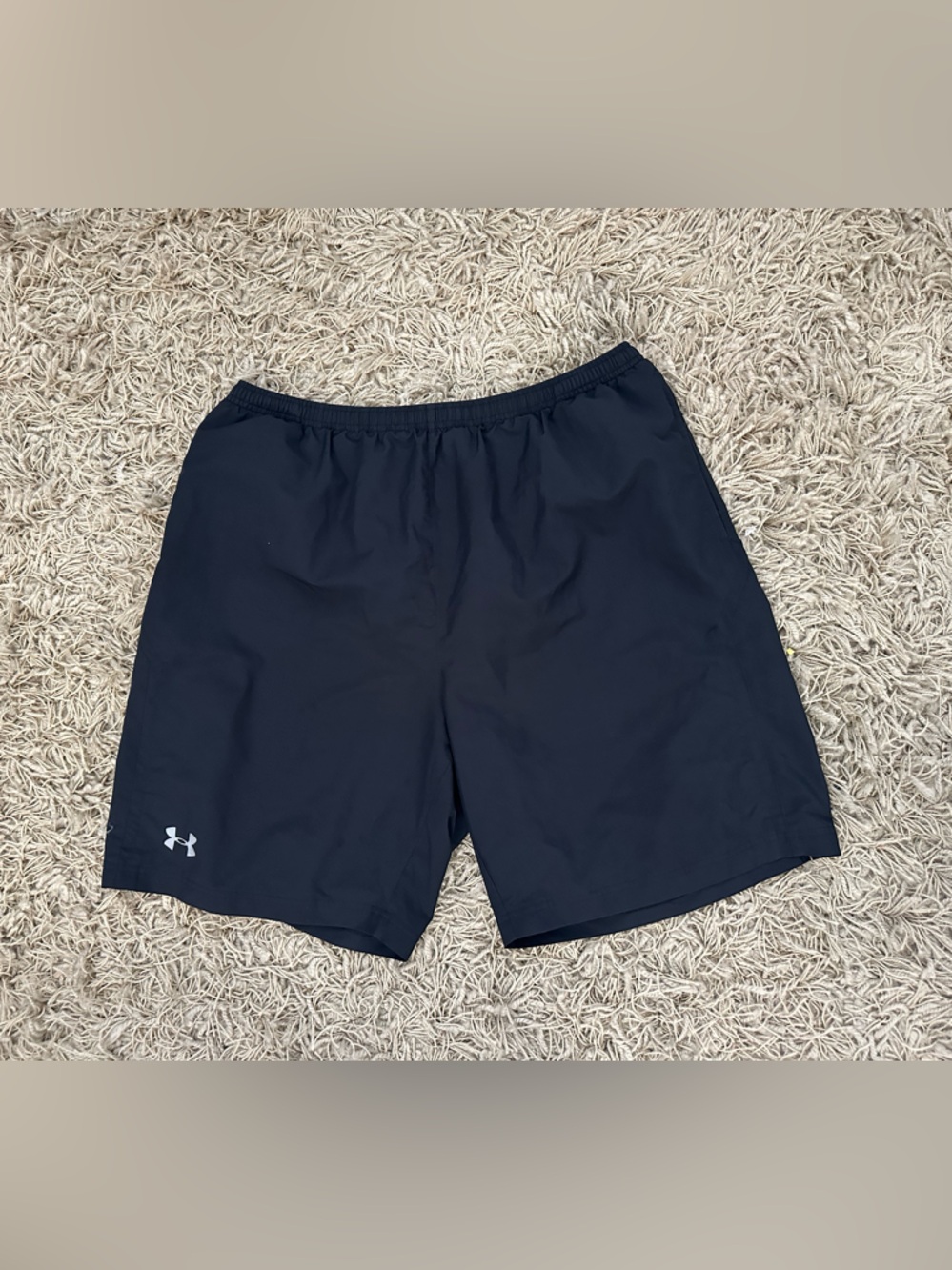 Under Armour Black Athletic Fitted Men's HeatGear Training Shorts - Size XL